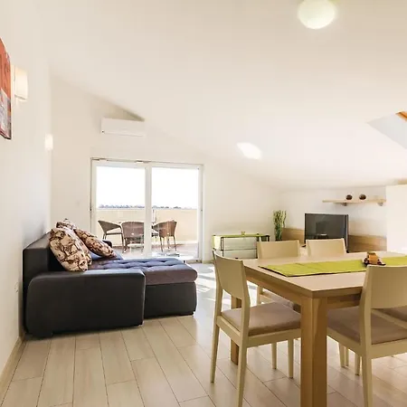 Three-bedroom In * Медулин